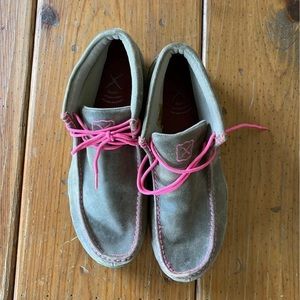Twisted X Chukka Boots - Breast Cancer Awareness Men’s 11